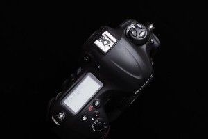 尼康D4S（尼康D4S的画质表现和关键特点）