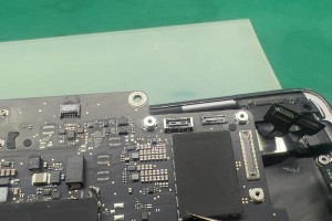 探索Mac主板BIOS教程（深入了解Mac主板BIOS设置与优化的关键技巧）